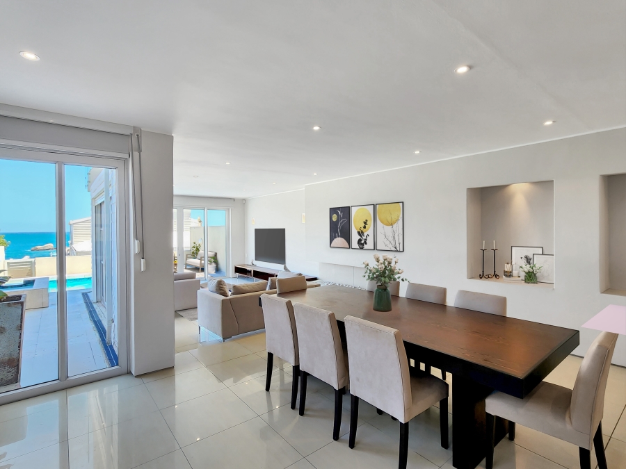 3 Bedroom Property for Sale in Bakoven Western Cape